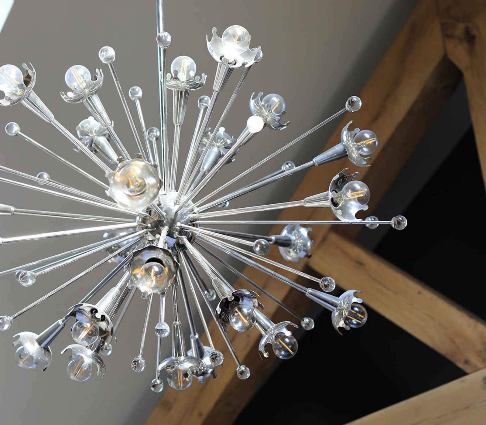 cottage-bedroom-sputnik