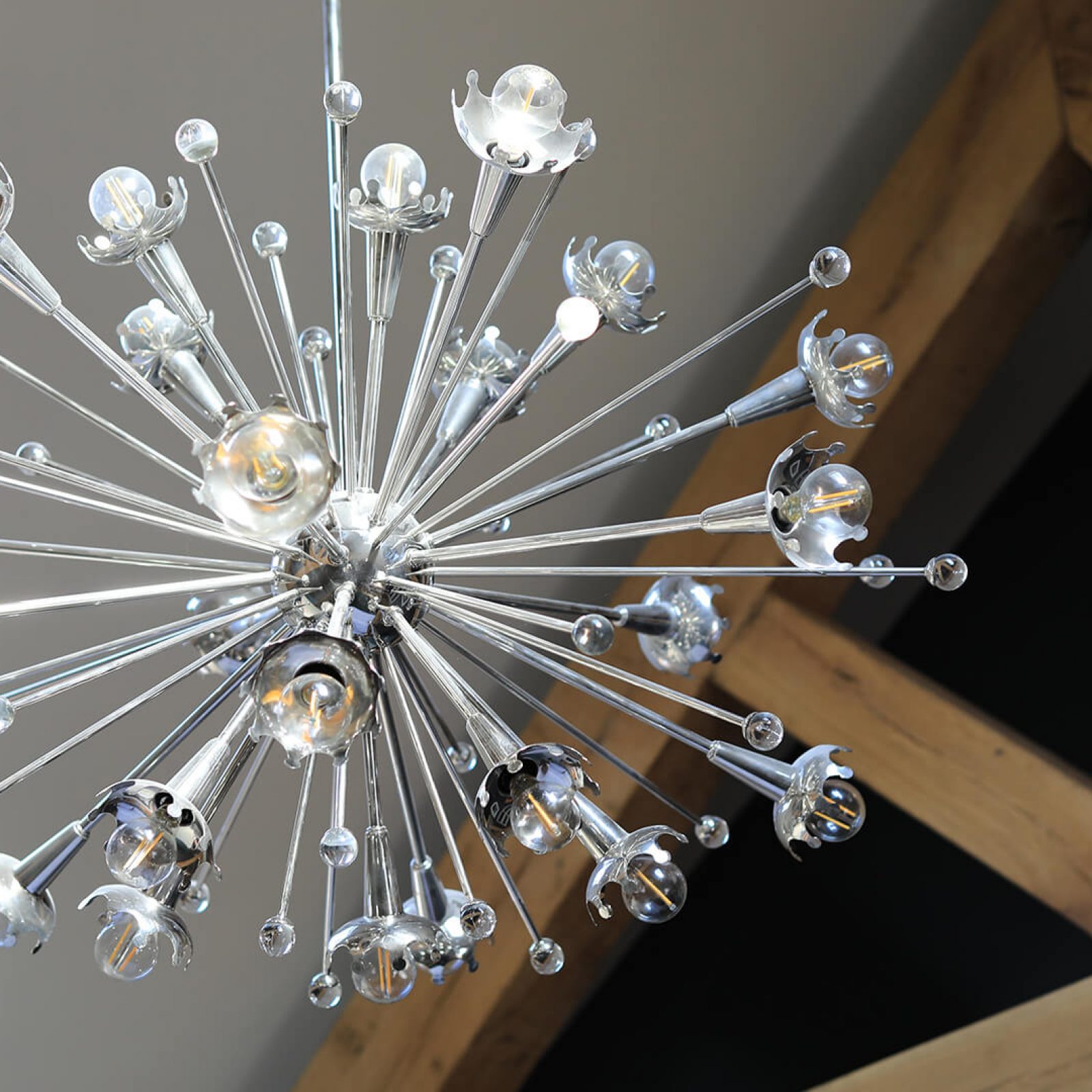 cottage-bedroom-sputnik